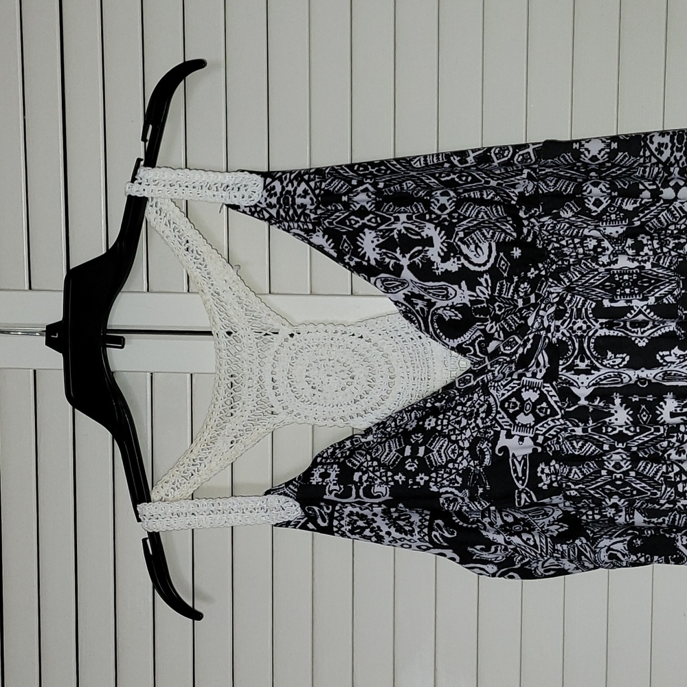 Dress - Picture 2 of 8